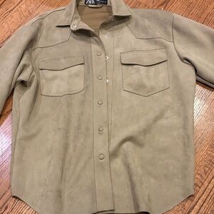 Zara Womens Casual Button Down Shacket in Tan